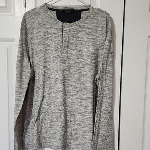 Banana Republic Heathered Gray Long Sleeve Henley